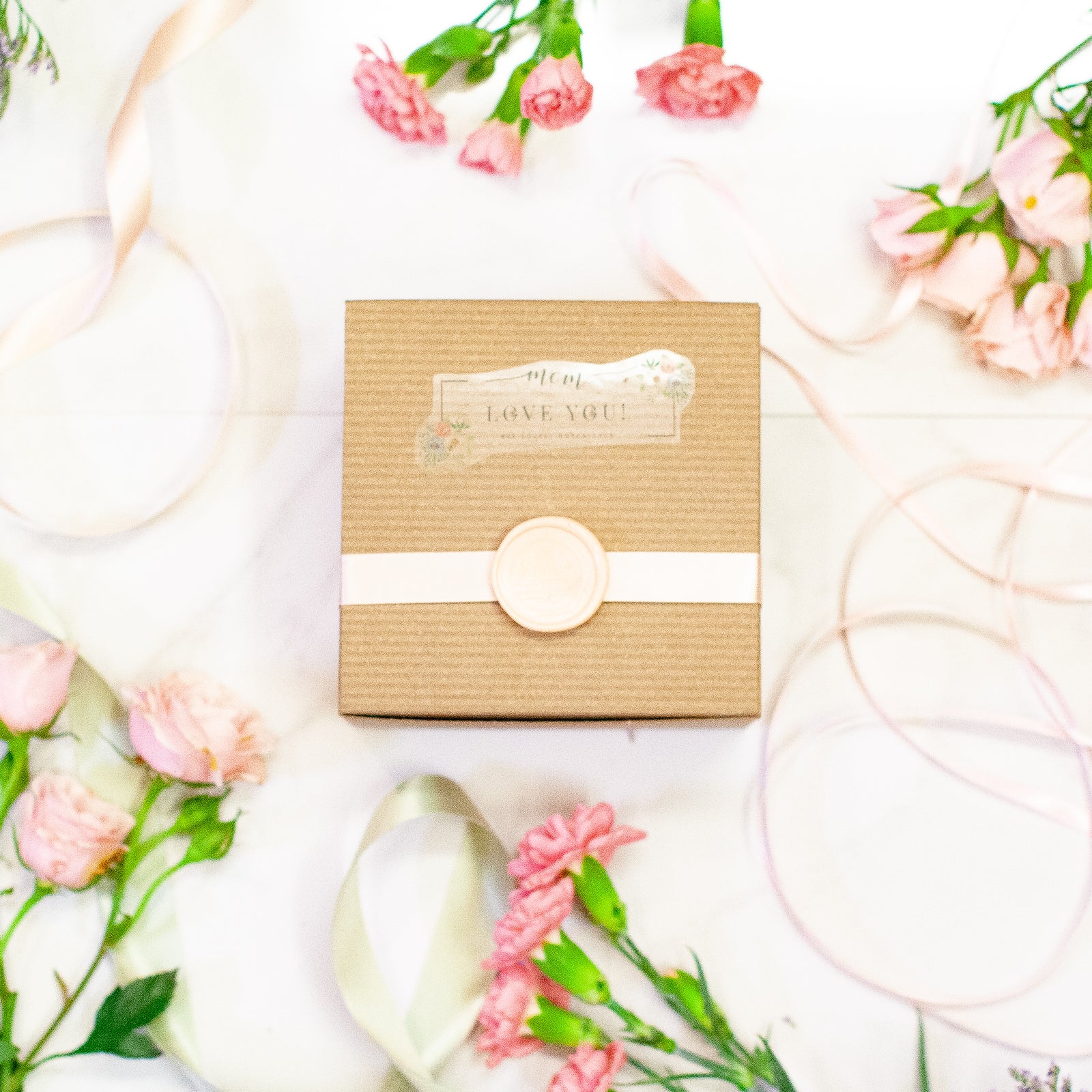 Skincare Gift Boxes | Bee-Based Sets for Women & Men