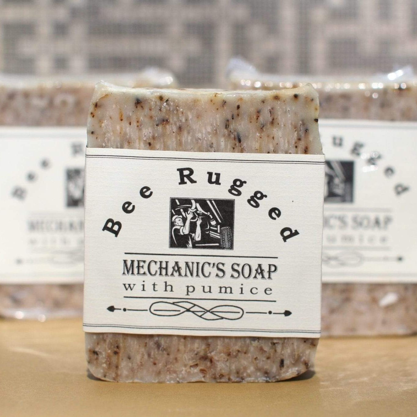 BeeLovelyBotanicals Gift Box for Men, Husband, and Boyfriend